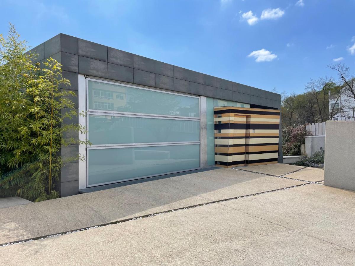 Tres Prismas Exclusive Villa Sarria Dış mekan fotoğraf
