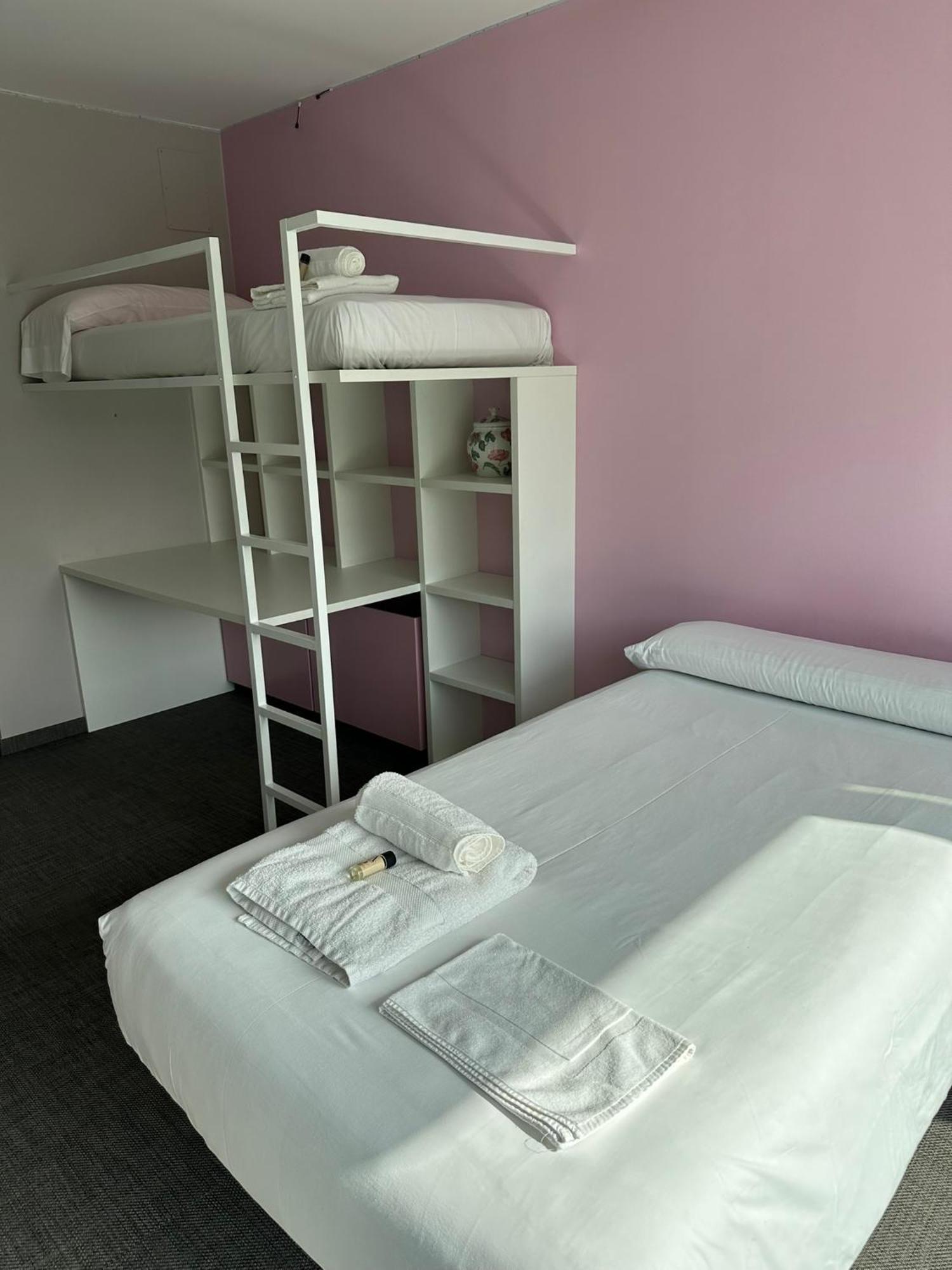 Tres Prismas Exclusive Villa Sarria Dış mekan fotoğraf