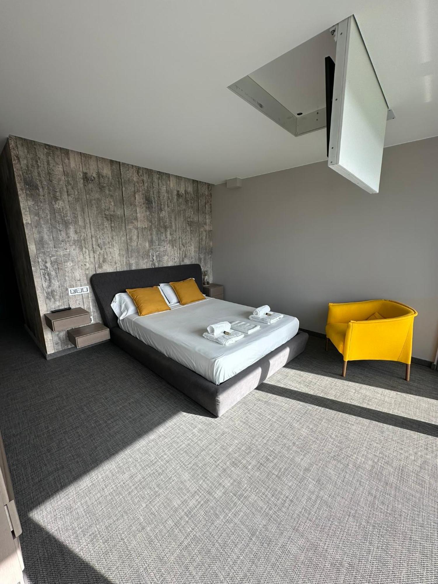 Tres Prismas Exclusive Villa Sarria Dış mekan fotoğraf